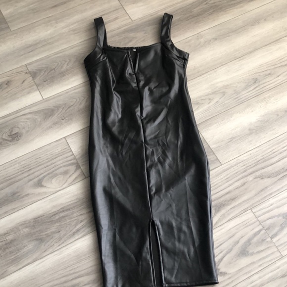 Vegan 🖤 Black Leather Dress - Picture 6 of 9